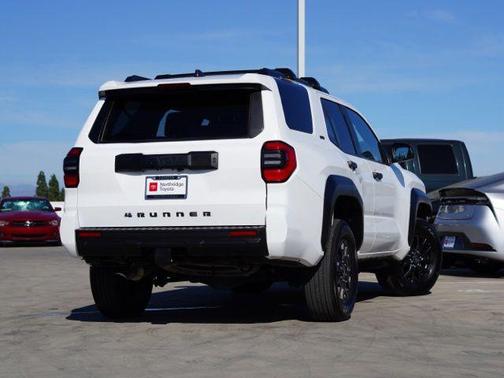 Ice Cap 2025 Toyota 4Runner SR5