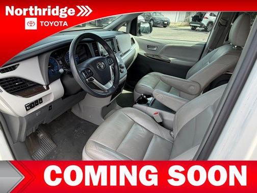 2016 Toyota Sienna XLE Premium
