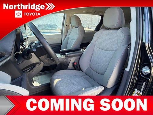 2024 Toyota Sienna LE
