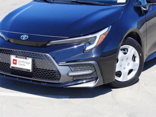 Midnight Black Metallic 2024 Toyota Corolla SE