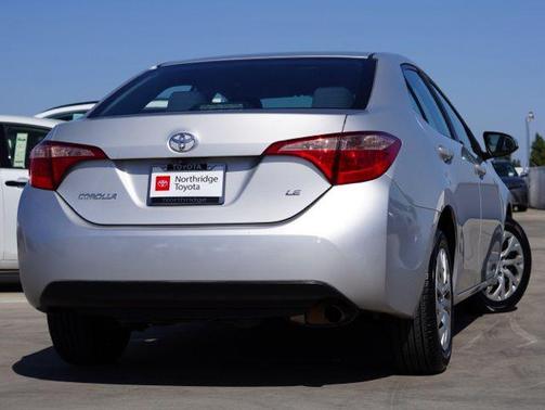 Classic Silver Metallic 2019 Toyota Corolla LE