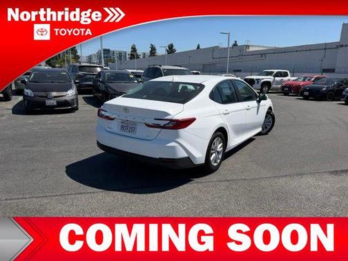 Ice Cap 2026 Toyota Camry LE