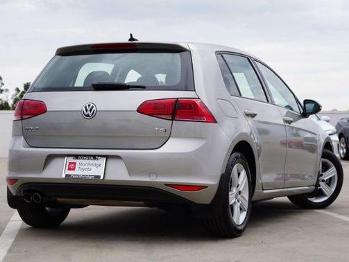 2017 Volkswagen Golf TSI Wolfsburg Edition 4-Door