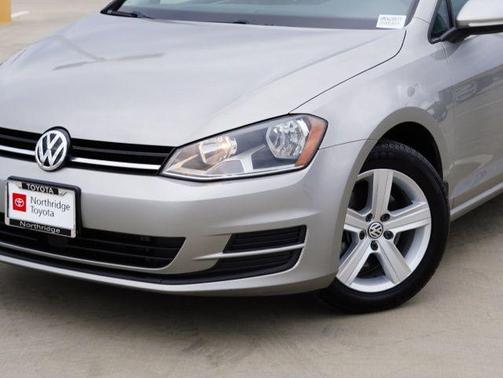 2017 Volkswagen Golf TSI Wolfsburg Edition 4-Door