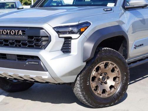2024 Toyota Tacoma Hybrid Trailhunter