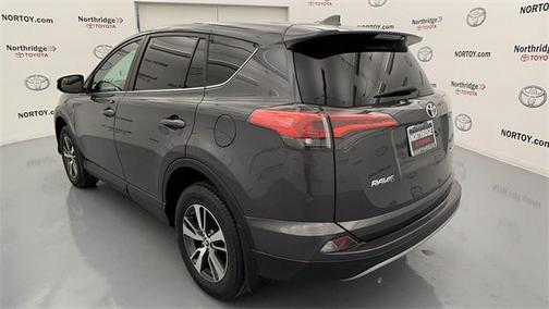 Magnetic Gray Metallic 2018 Toyota RAV4 XLE