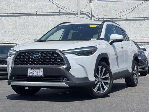 2022 Toyota Corolla Cross XLE