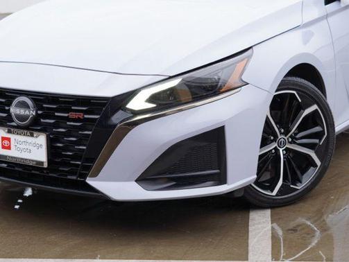 2023 Nissan Altima SR FWD