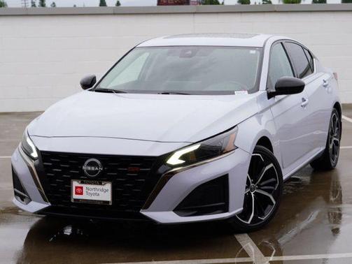 2023 Nissan Altima SR FWD