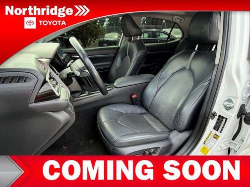 Wind Chill Pearl/Midnight Black Metallic 2024 Toyota Camry XSE