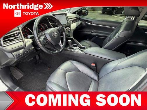 Wind Chill Pearl/Midnight Black Metallic 2024 Toyota Camry XSE