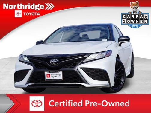 Wind Chill Pearl/Midnight Black Metallic 2024 Toyota Camry XSE