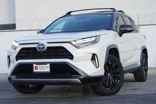 2022 Toyota RAV4 Hybrid SE