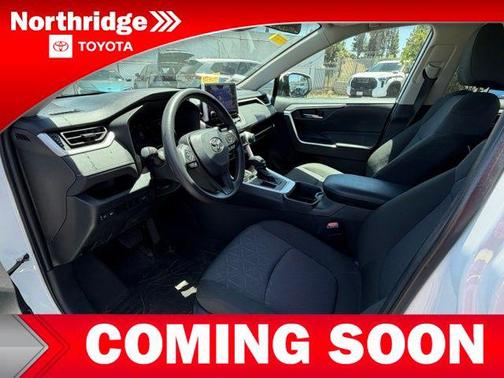 Ice Cap 2024 Toyota RAV4 XLE
