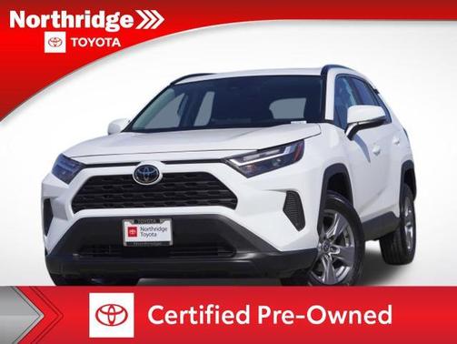 Ice Cap 2024 Toyota RAV4 XLE