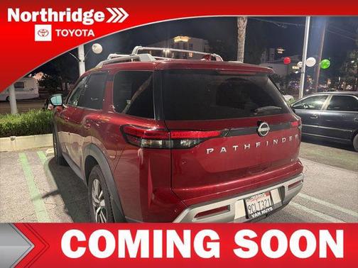 2022 Nissan Pathfinder SL 2WD