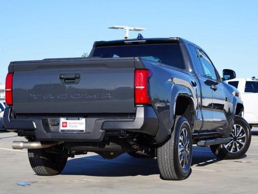 2025 Toyota Tacoma SR