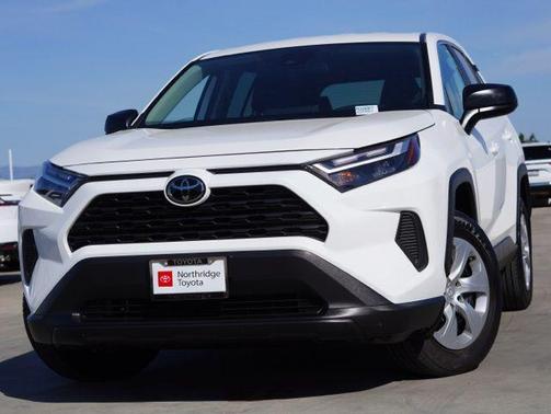 2023 Toyota RAV4 LE