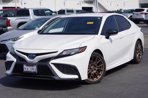 2024 Toyota Camry Hybrid SE