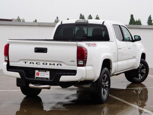 2018 Toyota Tacoma TRD Sport