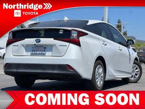 2021 Toyota Prius LE