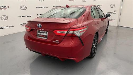 2019 Toyota Camry Hybrid SE