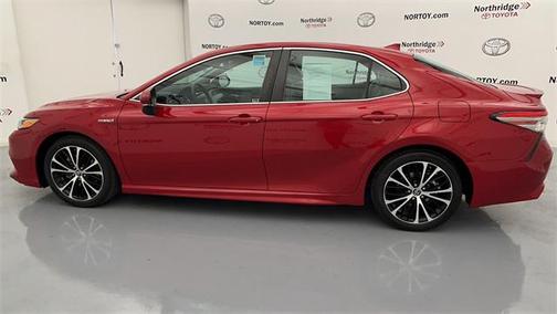 2019 Toyota Camry Hybrid SE
