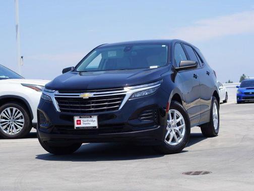 Mosaic Black Metallic 2024 Chevrolet Equinox LS