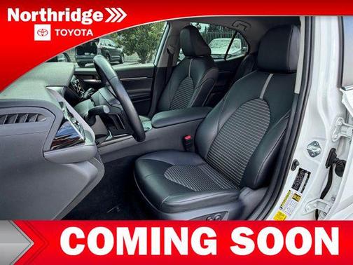 Ice Cap 2023 Toyota Camry SE