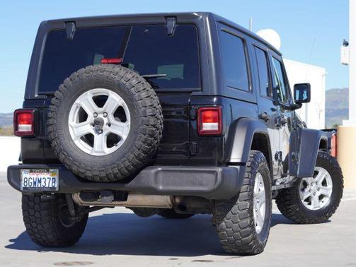 2018 Jeep Wrangler Unlimited Sport