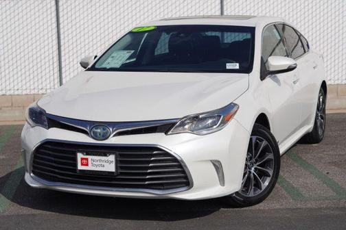 2017 Toyota Avalon Hybrid XLE Premium