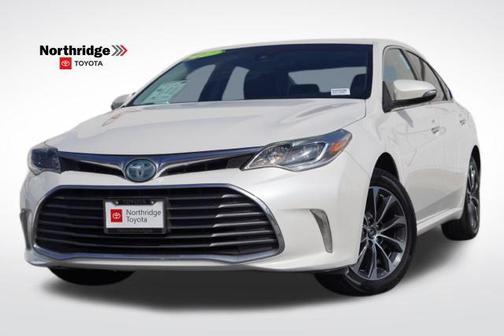 2017 Toyota Avalon Hybrid XLE Premium
