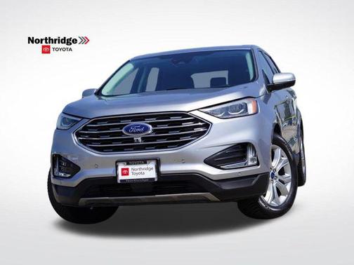 Iconic Silver Metallic 2022 Ford Edge Titanium