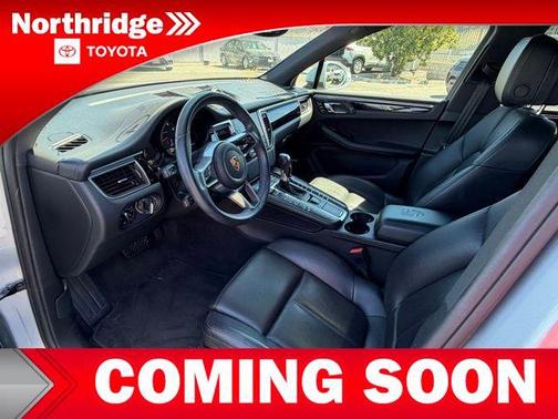 2018 Porsche Macan Base