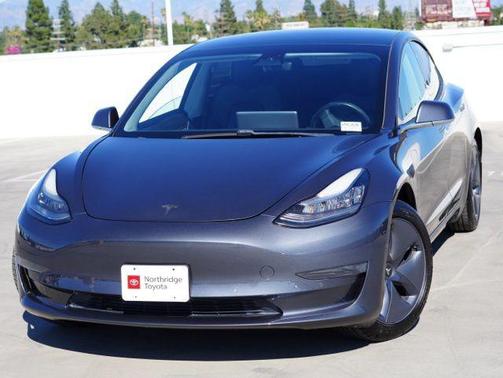 Midnight Silver Metallic 2019 Tesla Model 3 Standard Range Plus