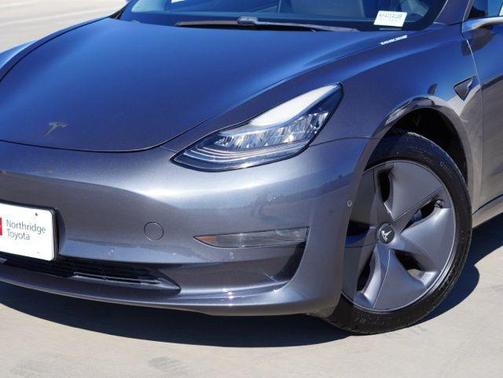 Midnight Silver Metallic 2019 Tesla Model 3 Standard Range Plus