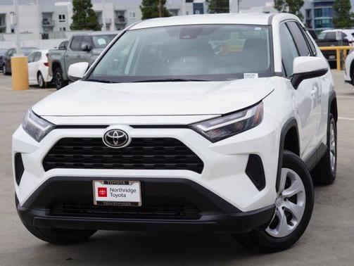 Ice Cap 2023 Toyota RAV4 LE