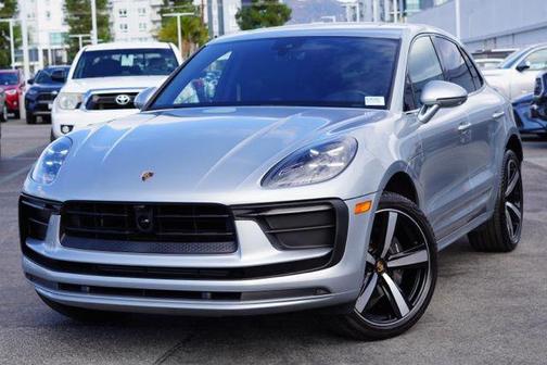 2024 Porsche Macan Base
