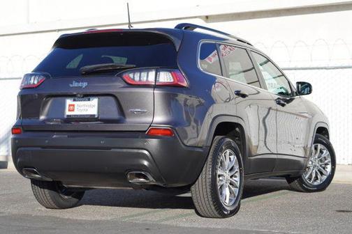 2022 Jeep Cherokee Latitude Lux
