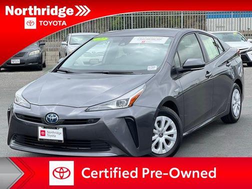 2022 Toyota Prius LE