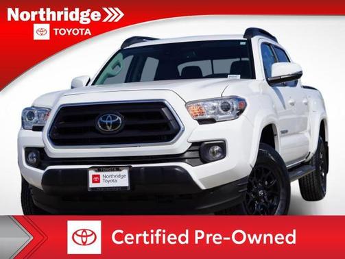 White 2022 Toyota Tacoma SR5