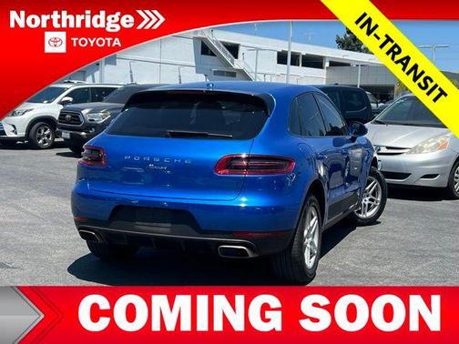 Sapphire Blue Metallic 2018 Porsche Macan Macan