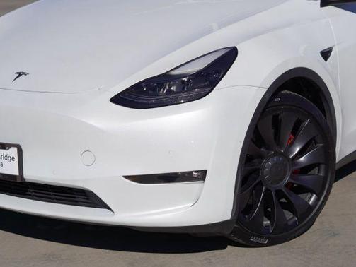 2022 Tesla Model Y Performance Dual Motor All-Wheel Drive