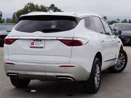 2023 Buick Enclave Essence FWD