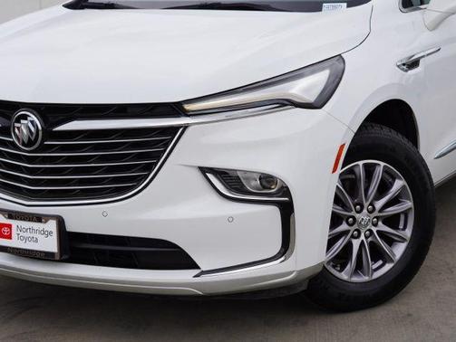 2023 Buick Enclave Essence FWD