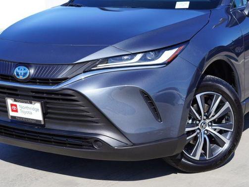 2024 Toyota Venza LE