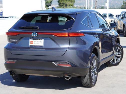 2024 Toyota Venza LE