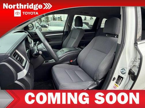 2017 Toyota Highlander LE