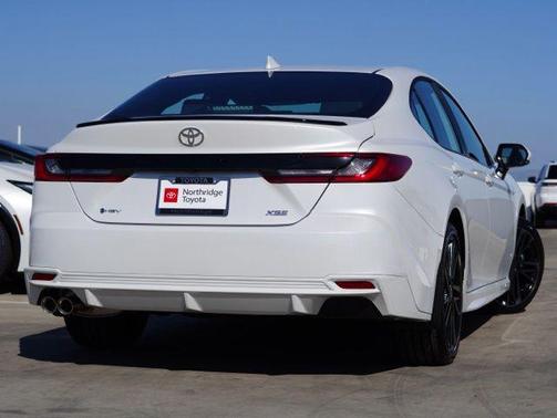 Wind Chill Pearl 2026 Toyota Camry XSE