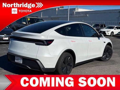 2026 Tesla Model Y Premium Rear-Wheel Drive
